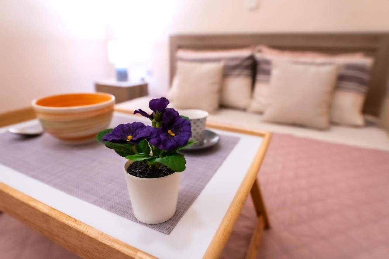 Myrtle, City Center Renovated Apartment Афіни Екстер'єр фото