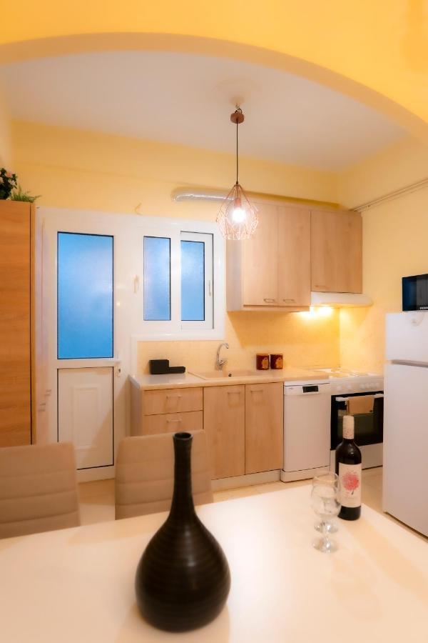 Myrtle, City Center Renovated Apartment Афіни Екстер'єр фото