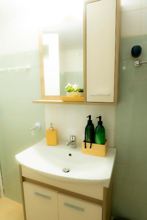 Myrtle, City Center Renovated Apartment Афіни Екстер'єр фото